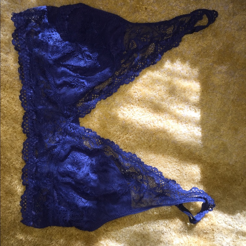 Navy blue bra